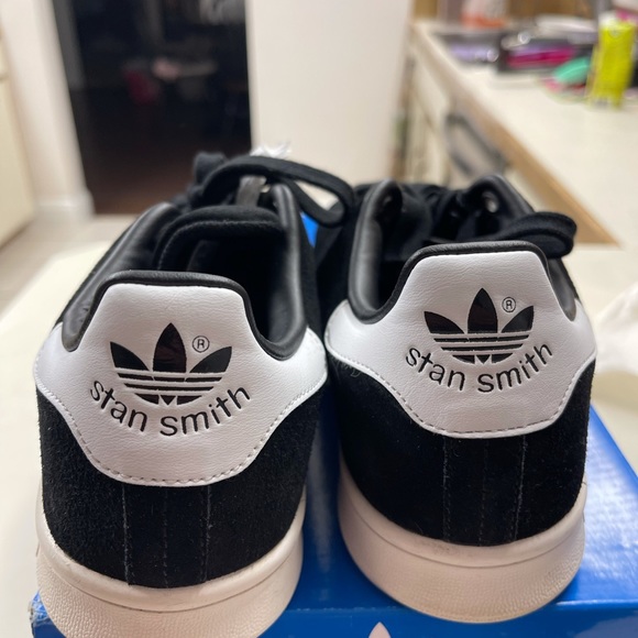 Adidas Stan Smiths size 8